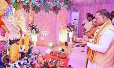 CM साय ने गणेश चतुर्थी की शुभकामनाएं, दस दिवसीय गणेशोत्सव काआज से शुभारंभ, गाजे-बाजे के साथ पंडालों में विराजे विघ्नहर्ता
