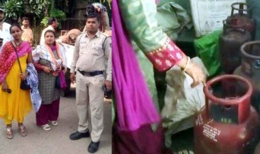 राजधानी रायपुर में सिलेंडरों में अवैध रीफिलिंग, खाद्य विभाग की टीम ने मारा छापा, औजार समेत 98 सिलेंडर जब्त, गोदाम संचालक के खिलाफ होगी कार्रवाई