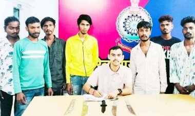 रायपुर में एक युवक की चाकू मारकर हत्या, गणेश विसर्जन की झांकी के दौरान जयस्तंभ चौक में युवक के पास मिला चाकू, हथियार लेकर घूमते 5 गिरफ्तार