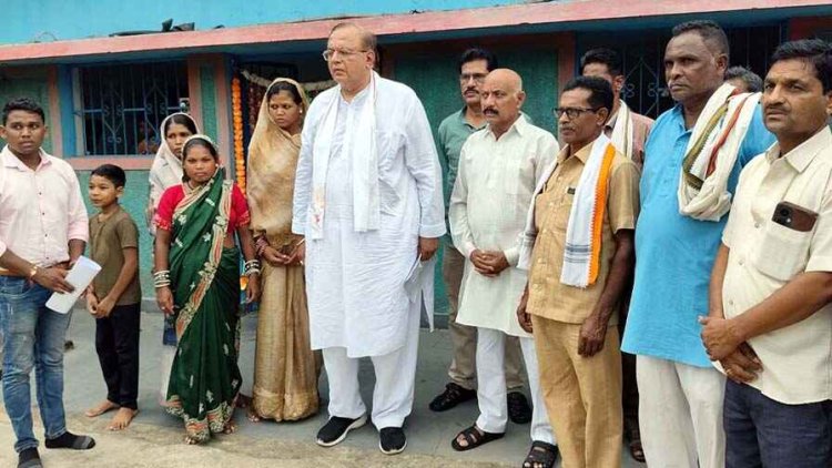 अमितेश शुक्ल ने पीड़ित महिला से घर जाकर की मुलाकात, बोले- इंसाफ नहीं मिलने पर कांग्रेस करेगी धरना प्रदर्शन, छत्तीसगढ़ हॉस्पिटल छुरा का मामला