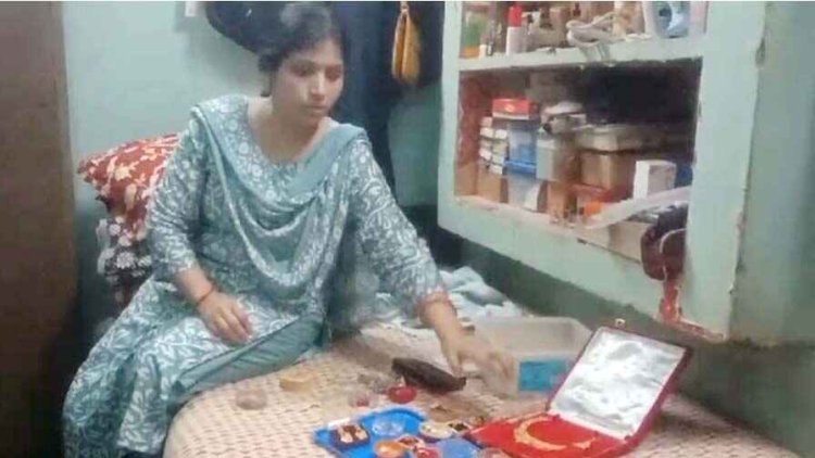 भाजपा नेत्री के घर लाखों के जेवरात चोरी, बंद अलमारी से गायब हो गए 17 लाख के जेवर, पुलिस की नाकामी और जनता में दहशत का माहौल