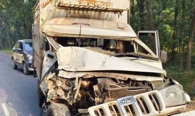 नेशनल हाइवे 130c में हुआ बड़ा हादसा, ट्रक और पिकअप की टक्कर से ड्राइवर की हालत नाजुक, अस्पताल में भर्ती, ट्रक चालाक फरार
