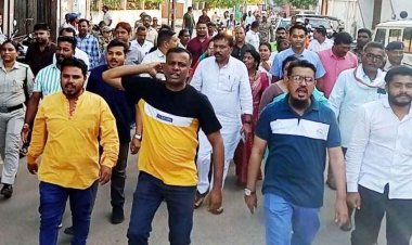 प्रदेश भर में हो रही आपराधिक घटनाओं के विरोध में महापौर ने कांग्रेसियों के साथ मिलकर मुख्यमंत्री व कैबिनेट मंत्रियों का फूंका पुतला