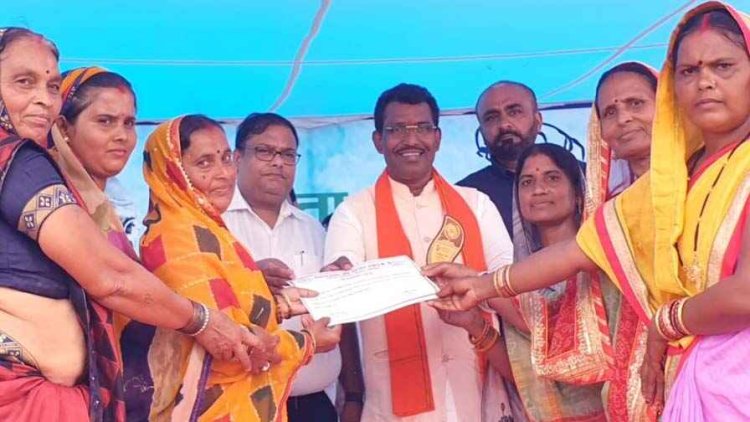 स्वच्छता ही सेवा एवं सम्पूर्णता अभियान का जिला स्तरीय समापन, सेवा पखवाड़ा के तहत विद्यायक रोहित साहू ने दिलाई स्वच्छता की शपथ