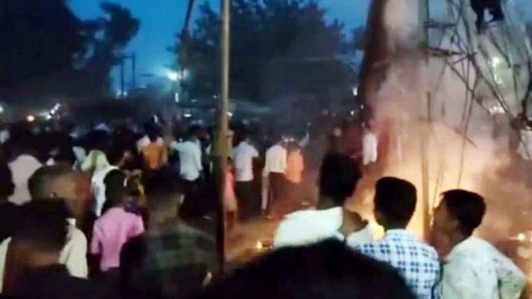 रावण दहन के पहले बिलासपुर जिले में युवक ने लगाई आग, आक्रोशित भीड़ ने कर दी बदमाश की जमकर पिटाई, पुलिस की हिरासत में आरोपी