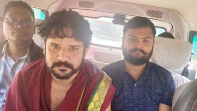 गरियाबंद पुलिस ने आदिवासी समाज के देवी देवताओं का अपमान करने वाले कथावाचक युवराज पांडेय और तुषार मिश्रा को गिरफ्तार कर भेजा जेल