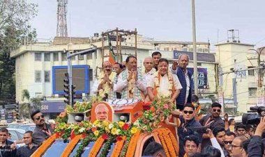 उपचुनाव में भाजपा प्रत्याशी की जीत के लिए आखरी दिन बीजेपी नेताओं ने लगाया पूरा जोर, रोड शो से फिर कमल खिलाने मांगा समर्थन