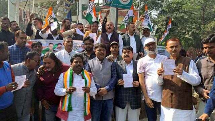 कांग्रेस पार्टी का 26 जनवरी तक 60 दिवसीय राष्ट्रव्यापी संविधान रक्षक अभियान शुरु, संविधान विरोधी ताकतों से कांग्रेस का संघर्ष जारी रहेगा -कमलेश