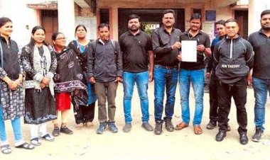 ऑनलाइन कार्य का पटवारियों ने किया विरोध, काला कपड़ा पहनकर किया कामकाज, संघ ने दी चेतावनी- प्रदेश में 15 दिसंबर से करेंगे बायकाट