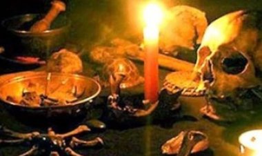 श्मशान घाट पर कर रहे थे तांत्रिक क्रिया, पूर्व सरपंच समेत 4 लोगों को ग्रामीणों ने पकड़ा, जमकर की धुनाई, चार गिरफ्तार, महिला समेत दो लोग फरार