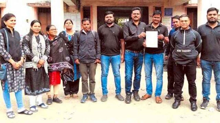 ऑनलाइन कार्य का पटवारियों ने किया विरोध, काला कपड़ा पहनकर किया कामकाज, संघ ने दी चेतावनी- प्रदेश में 15 दिसंबर से करेंगे बायकाट