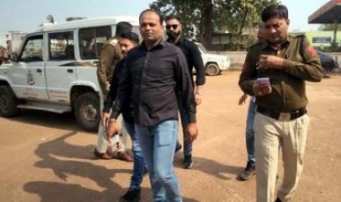 केंद्रीय कृषि मंत्री को काला झंडा दिखाने वाले कांग्रेसी कार्यकर्ता गिरफ्तार, आरक्षण प्रावधानों में दुर्भावना पूर्वक संशोधन के चलते OBC आरक्षण खत्म -दीपक बैज