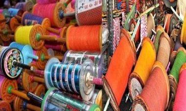 चाइनीज मांझे से 7 साल के बच्चे की मौत के बाद महिला वकील गंभीर रुप से घायल, हाईकोर्ट ने लिया संज्ञान, पतंग दुकानों में छापा, 8 बंडल मांझा जब्त