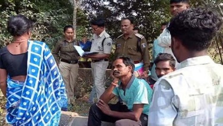 नदी में मिला नवजात शिशु का भ्रूण, इधर पेड़ पर लटकी मिली 7वीं के छात्र की लाश, घटना स्थल से बीयर की बोतल, पानी पाउच और चाकू बरामद