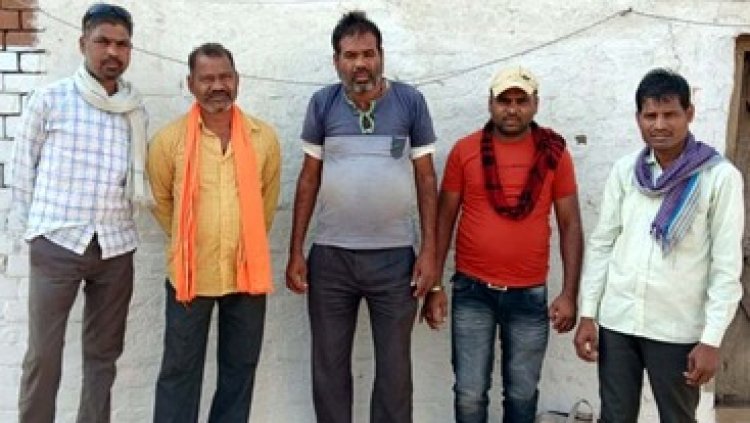 करोड़ों की जमीन का मालिक होकर भूख और बदहाली से जूझ रहा परिवार, रिश्तेदार पर कब्जा का आरोप, अब तक नहीं मिला इंसाफ