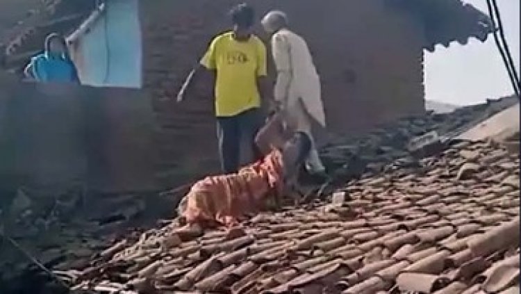 महिला पंच की चाचा-भतीजे ने की बेरहमी से पिटाई!, जेठ ने की सारी हदें पार, वीडियो जमकर वायरल, आरोपी रतिराम भतीजा आनंद दोनों गिरफ्तार