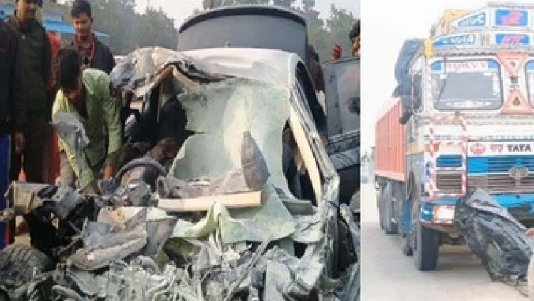 ट्रक ने कार को मारी टक्कर, पांच लोगों की दर्दनाक मौत, इधर शादी कार्यक्रम से लौट रही पिकअप पलटी, 17 लोग घायल, 4 की हालत नाजुक