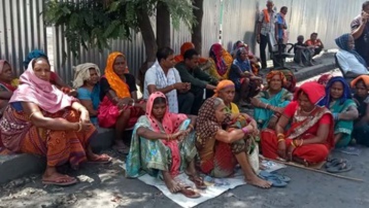 माइंस में ब्लास्टिंग के दौरान दो की मौत, एक घायल, ग्रामीण मुआवजे की मांग को लेकर धरना और चक्काजाम के लिए हुए मजबूर