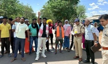 सीएम के रिश्तेदारों के लिए खाने का इंतजाम नहीं करना पड़ा महंगा!, नाका समिति को SDM ने पकड़ाया नोटिस, सरपंच पर एफआईआर