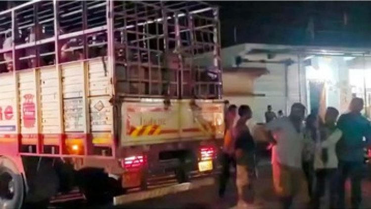 दुकान में घुसी गैस सिलेंडर से भरी ट्रक, मची अफरा-तफरी, बाल-बाल बची लोगों की जान, बड़ा हादसा टला, नशेड़ी ड्राइवर गिरफ्तार