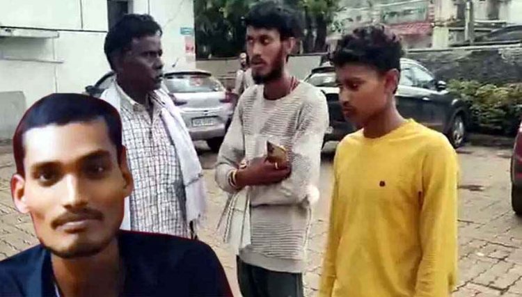 बिजली की चपेट में आए तीन युवक, एक की गई जान. दो घायल, सौर पैनल इंस्टॉल करते समय हुआ ​हादसा, परिजनों ने किया मुआवजे की मांग