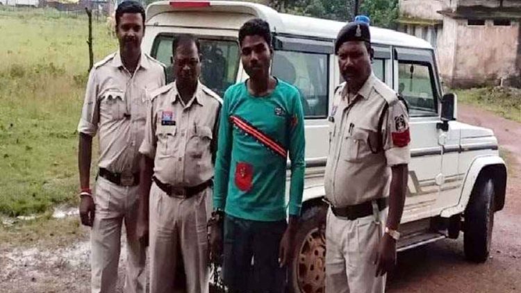 मेड़ विवाद में पड़ोसी शंकर राम की हत्या, आधी रात घर में घुसकर टंगिया से वार, आरोपी दिलसाय राम गिरफ्तार होकर पहुंचा सलाखों के पीछे