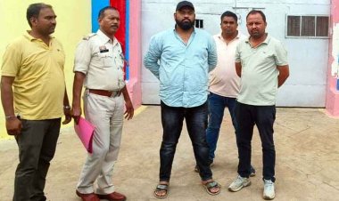 गणेश विसर्जन के दौरान पुलिस से बदसलूकी के आरोप में पार्षद गिरफ्तार, डीजे बंद करने को लेकर प्रशासन और भाजपा नेता के बीच विवाद