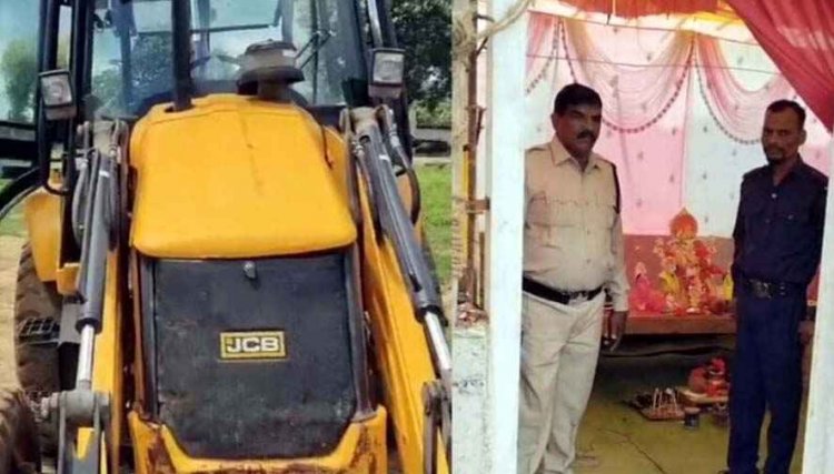 सरकारी जमीन पर अवैध कब्जा कर बनाया मकान, जेसीबी लेकर हटाने पहुंचे तहसीलदार तो कर दी गणेश प्रतिमा की स्थापना, मिला अभय दान!