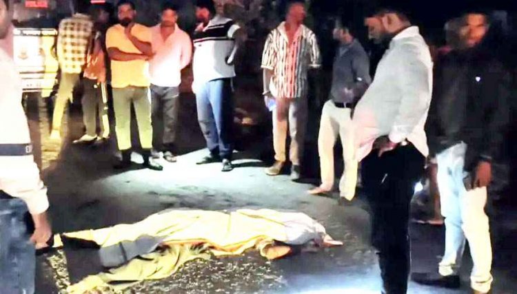 अज्ञात भारी वाहन ने बाइक सवार को कुचला, एक की दर्दनाक मौत, दूसरा घायल, ड्राइवर फरार, परिजनों का रो-रो कर बुरा हाल, जांच में जुटी पुलिस
