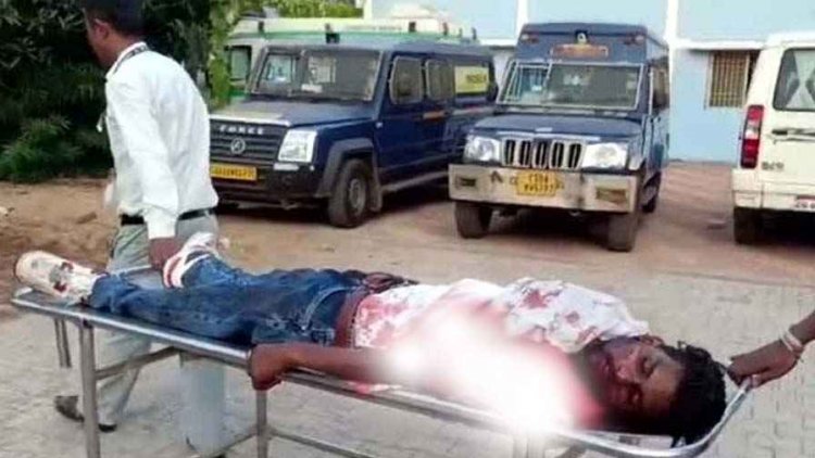 रंगोली पर चढ़ाई बाइक तो कर दिया मर्डर, 2 युवकों पर चाकू से हमला, दूसरा गंभीर घायल, इलाके में पुलिस बल तैनात, दो आरोपी गिरफ्तार