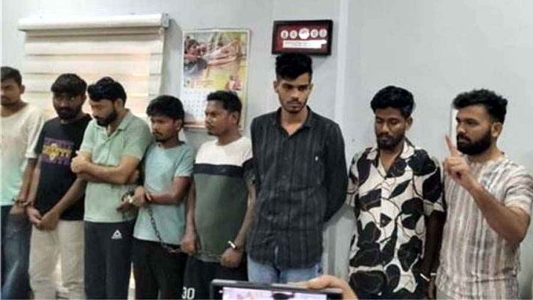 चिकनकारी साड़ी शॉपिंग साइट बनाकर 50 करोड़ की सायबर ठगी, छत्तीसगढ़ पुलिस ने 8 आरोपियो को मुंबई से गिरफ्तार कर लाया छग