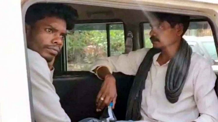 नाबालिग लड़के की चोरी के शक में खंभे से बांधकर पिटाई, वीडियो सोशल, पुलिस ने 2 आरोपियों को गिरफ्तार कर भेजा सलाखों के पीछे