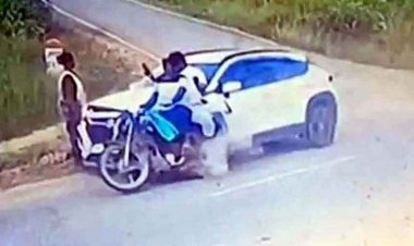 तेज रफ्तार कार चला रही युवती ने सड़क किनारे खड़ी महिला और बाइक सवार युवकों को मारी ठोकर, तीनों की मौके पर मौत, CCTV में कैद हादसा