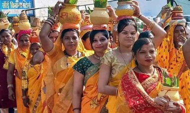 नवापारा में निकली भव्य कलश शोभायात्रा, श्रीराधाकृष्ण मंदिर का शताब्दी समारोह, शहर में हुआ अभूतपूर्व स्वागत, धर्म ध्वजा फहराते चले घोड़े