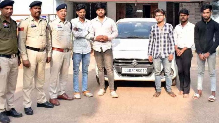 तेज रफ्तार चलती कार में स्टंटबाजी का वीडियो सोशल मीडिया में में जमकर वायरल होने के बाद सख्त कार्यवाही, आरोपी गिरफ्तार