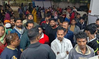 लड़कों को बुलाकर रात में नशा, पड़ोसियों ने जताया विरोध तो भड़कीं लड़कियां, एसिड फेंका-बरसाएं पत्थर, ब्लेड से हमला, कई घायल, 5 गिरफ्तार