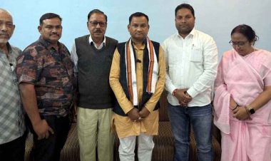 शंकराचार्य जी का अपमान सनातनी परंपराओं पर आघात -महंत, सत्ता के अहंकार में डूबी भाजपा सरकार माफी मांगे- सुखचंद बेसरा