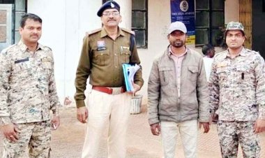 जनपद पंचायत मगरलोड में 8.52 लाख का घोटाला उजागर, डाटा एंट्री ऑपरेटर धमेन्द्र साहू गिरफ्तार, ऑनलाइन गेमिंग की लत पड़ी भारी