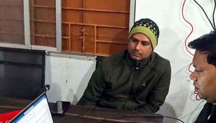 रिश्वत की रकम नहीं दी तो रख ली मोटरसाइकल, चपरासी से 40 हजार की घूस लेते रंगे हाथ लिपिक गिरीश गिरफ्तार, ACB की बड़ी कार्यवाही