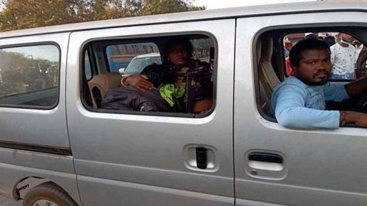 स्कूली छात्र की तेज रफ्तार बाइक ने दंपत्ति को रौंदा, युवक घायल, नाबालिग छात्रों की स्टंटबाजी बनी हादसे की वजह, स्कूल प्रबंधन पर उठे सवाल