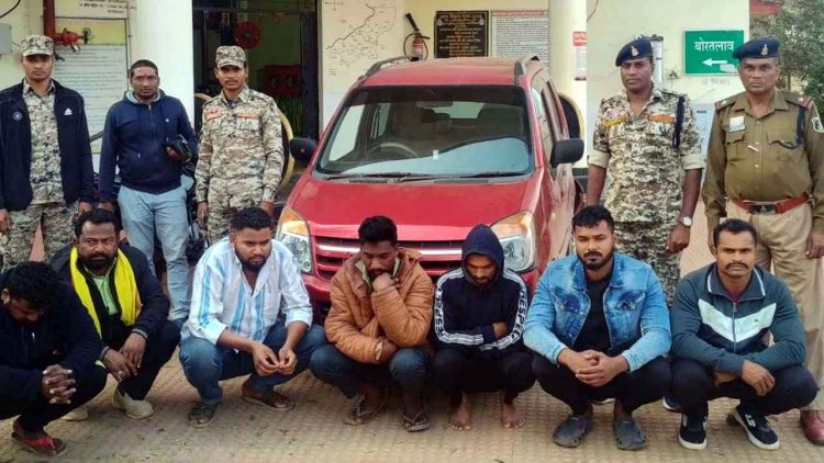 मड़ई मेले में मंच पर चढ़कर हुल्लड़ करने विवाद, सांस्कृतिक कार्यक्रम के दौरान पूर्व सरपंच और उसके साथियों ने किया चाकु से हमला, सात गिरफ्तार