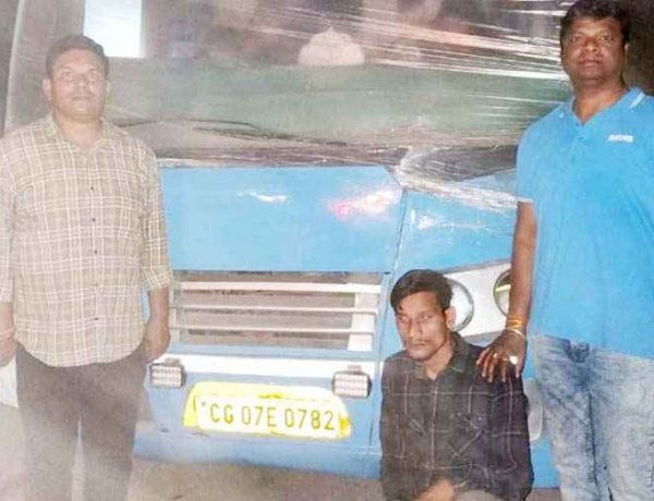 भाठगांव न्यू बस स्टैण्ड से बस चोरी, पुलिस ने सुलझाई गुत्थी, आरोपी मनबोध रात्रे उर्फ टेटू को गिरफ्तार कर भेजा जेल, लगभग 10,00,000/- रूपये की वाहन बरामद