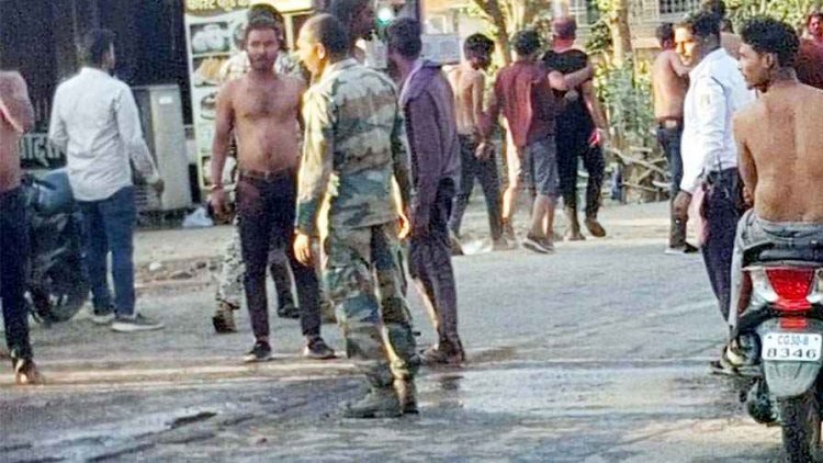 डीजे पर डांस करते भिड़े युवकों के दो गुट, होली पर तनाव का माहौल, मौके पर पहुंची पुलिस बल ने संभाला मोर्चा, नशा बनी विवाद की वजह?