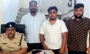 हनुमान जयंती शोभायात्रा में चाकूबाजी, साइड देने की बात पर पेट में घोंपा धारदार चाकू, हालत नाजुक, इलाज जारी, तीन आरोपी गिरफ्तार