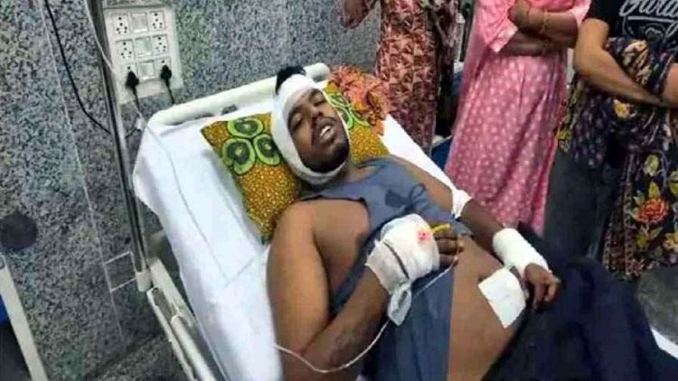 हनुमान जयंती शोभायात्रा के दौरान साइड देने का मामूली विवाद ने पेट में घोंपा चाकू, हालत नाजुक, इलाज जारी, फरार आरोपी की तलाश में जुटी पुलिस