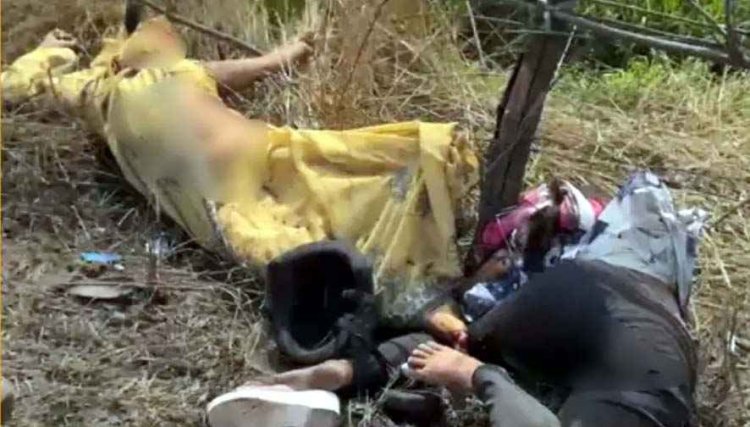 तेज रफ्तार ट्रेलर ने बाइक को मारी जोरदार टक्कर, पति-पत्नी की मौके पर मौत, एक युवती गंभीर, इलाज जारी, हादसे के बाद खेत में घुसा वाहन, पसरा मातम
