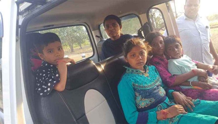 चंपारण क्षेत्र में अवैध संचालित बाल आश्रम पर जिला प्रशासन की संयुक्त टीम ने की छापामार कार्रवाई, असुरक्षित मिले बच्चे, संचालकों के खिलाफ एक्शन