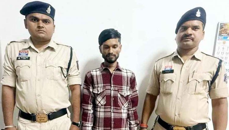 गुढ़ियारी में अवैध हथियारों के खिलाफ पुलिस की बड़ी कार्यवाही, देशी कट्टा और जिन्दा कारतूस के साथ आरोपी छोटा भाऊ को गिरफ्तार कर भेजा जेल