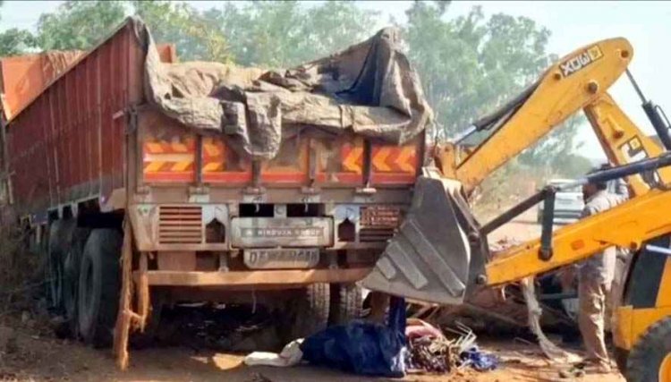 NH-30 पर भीषण हादसा: तेज रफ़्तार ट्रक ने  माजदा को मारी जोरदार टक्कर, सड़क हादसे 2 मजदूरों की मौत, अलग-अलग तीन हादसों में कुल 10 लोग घायल