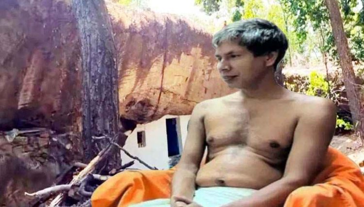 17 साल से जंगल में रहकर तपस्या कर रहे साधु बाबा लोकराम पर गुफा में घुसकर भालू का खौफनाक हमला, मौके पर ही मौत, इलाके में दहशत का माहौल